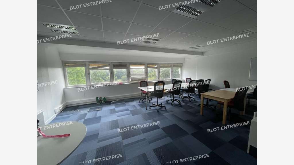 À VENDRE / À LOUER - BUREAUX - RENNES - 290 m²