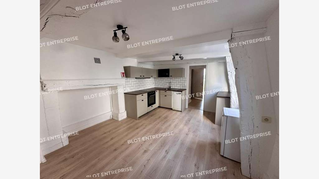 A VENDRE BUREAUX 111 m² CENTRE VILLE RENNES