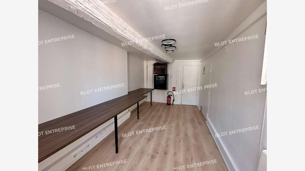 A VENDRE BUREAUX 111 m² CENTRE VILLE RENNES
