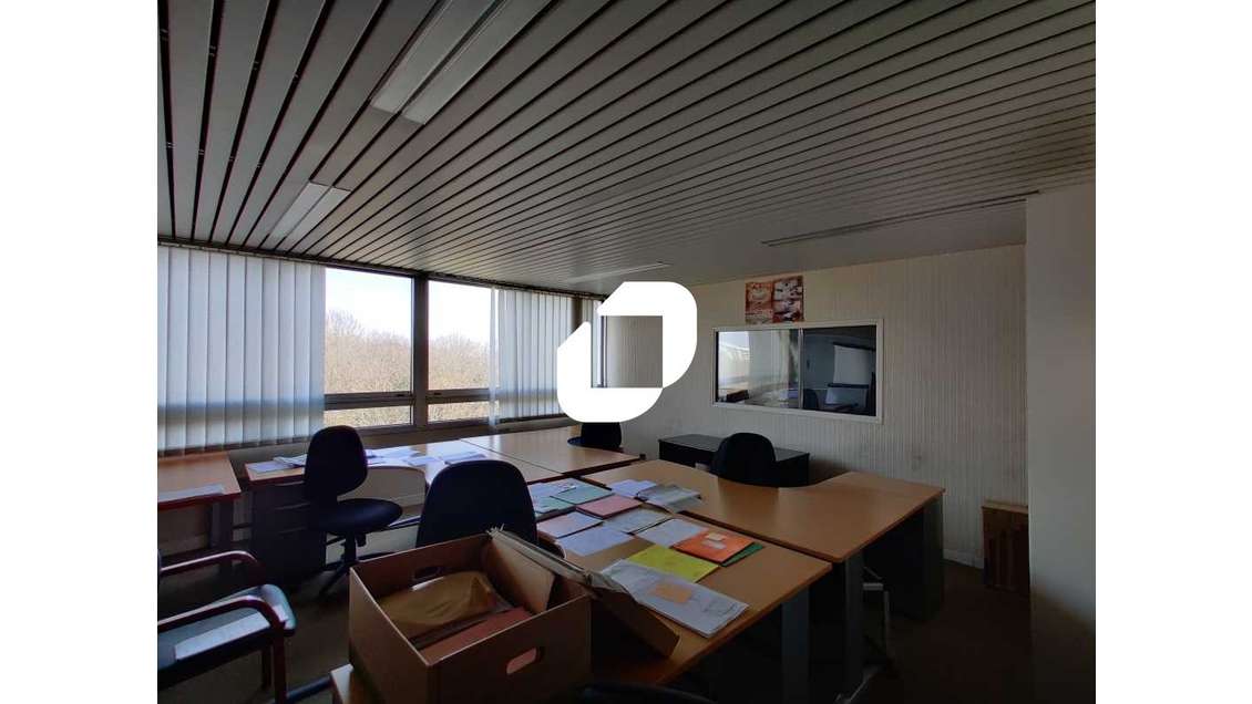 Vente Bureaux 600m² Ris orangis