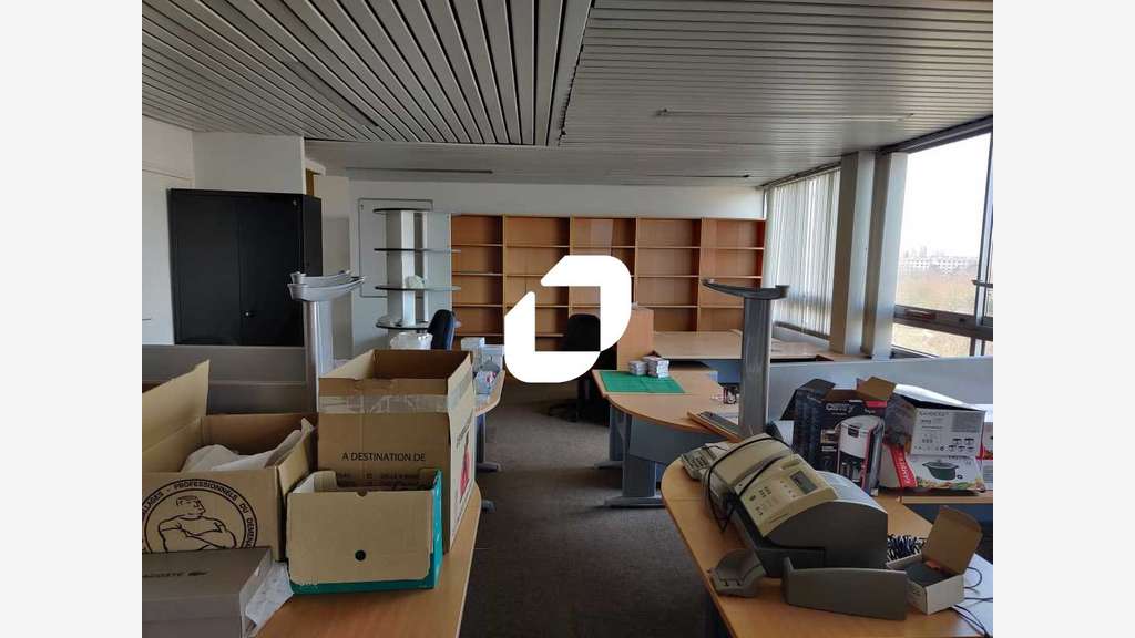 Vente Bureaux 600m² Ris orangis