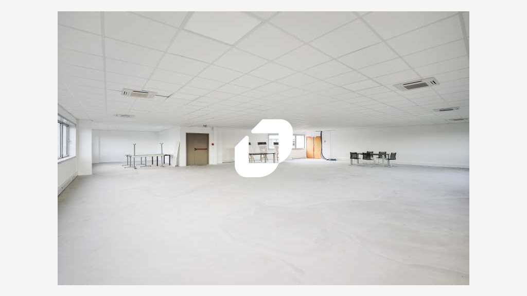 Vente Bureaux 2380m² Rungis