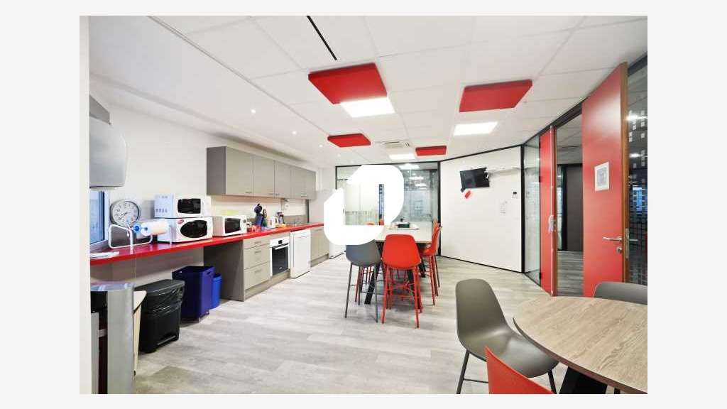 Vente Bureaux 2380m² Rungis