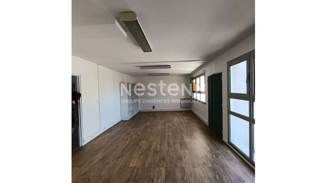 Vente bureaux de 66m² au centre de Saint-Avé