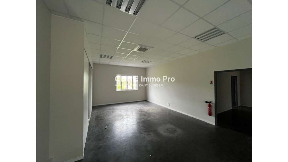 Investissement bureaux occupés à Saint Benoit