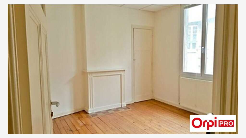 A vendre bureaux divisibles Gare SNCF Saint-Brieuc