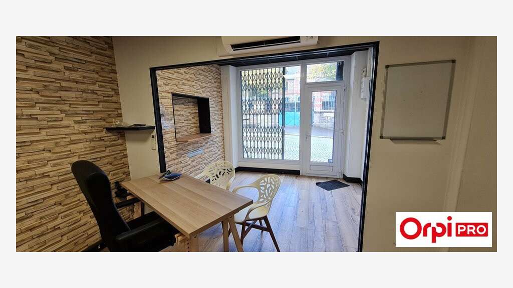 AV local bureau 29m² rénové à Saint-Brieuc centre