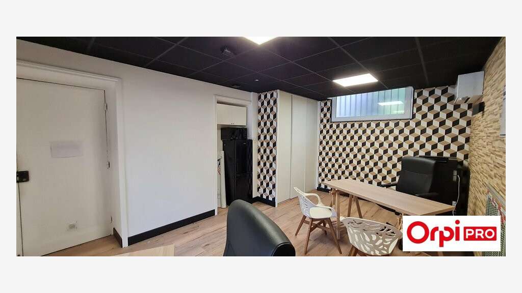 AV local bureau 29m² rénové à Saint-Brieuc centre