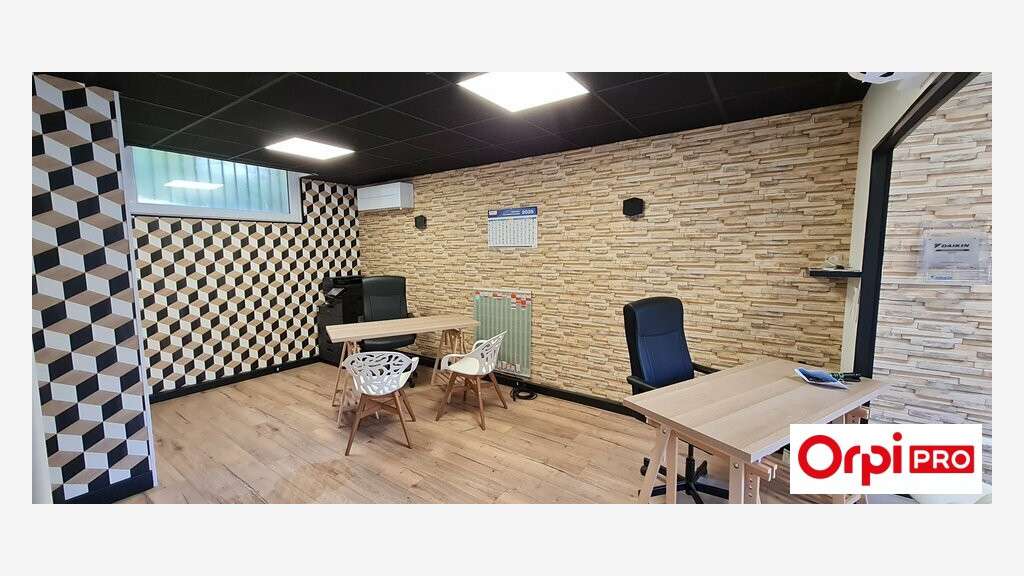 AV local bureau 29m² rénové à Saint-Brieuc centre