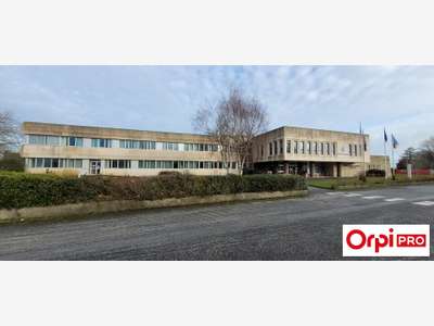 A vendre bureaux 4606m² sur 2 étages à St-Brieuc