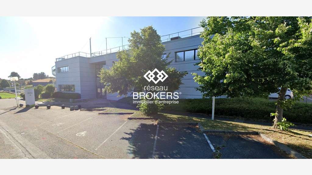 Vente bâtiment tertiaire atypique ZI Croix Bayard