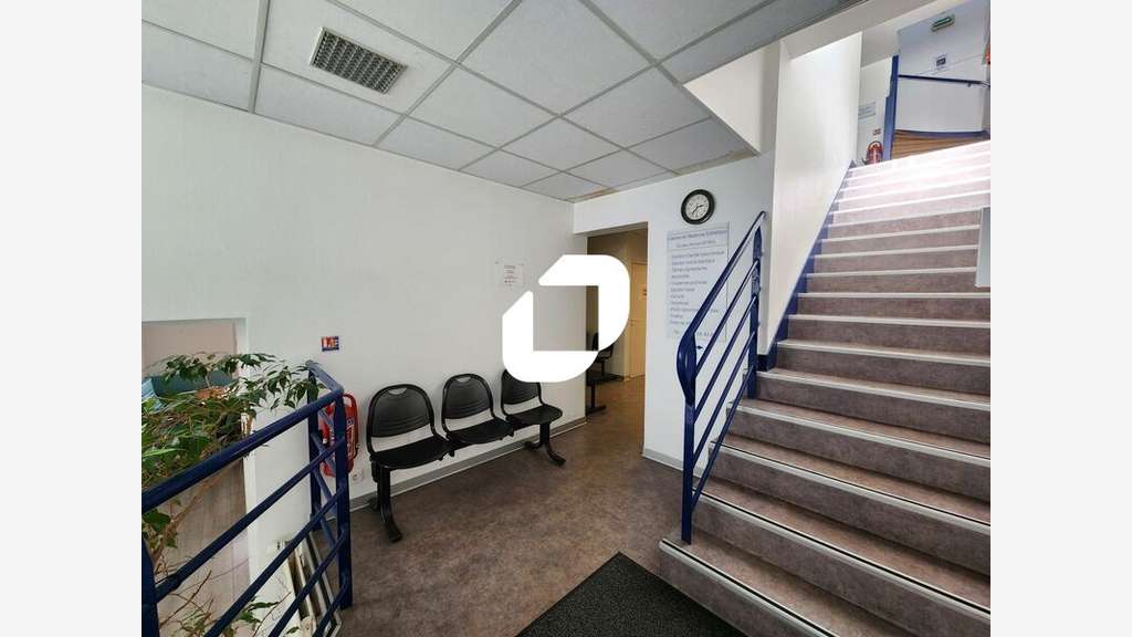 Vente Bureaux 383m² Saint cyr l'ecole
