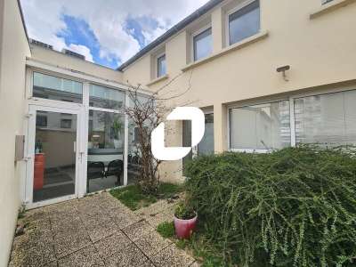 Vente Bureaux 383m² Saint cyr l'ecole
