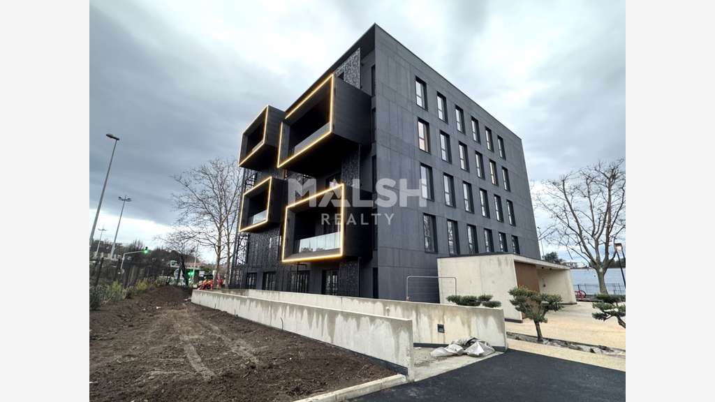 AV bureaux neufs à Saint Etienne Nord La Terrasse