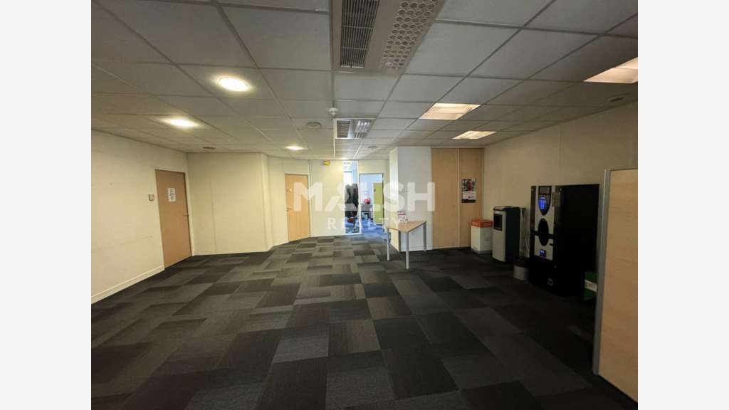 Vente bureaux de 1046m² à Saint-Étienne Fauriel