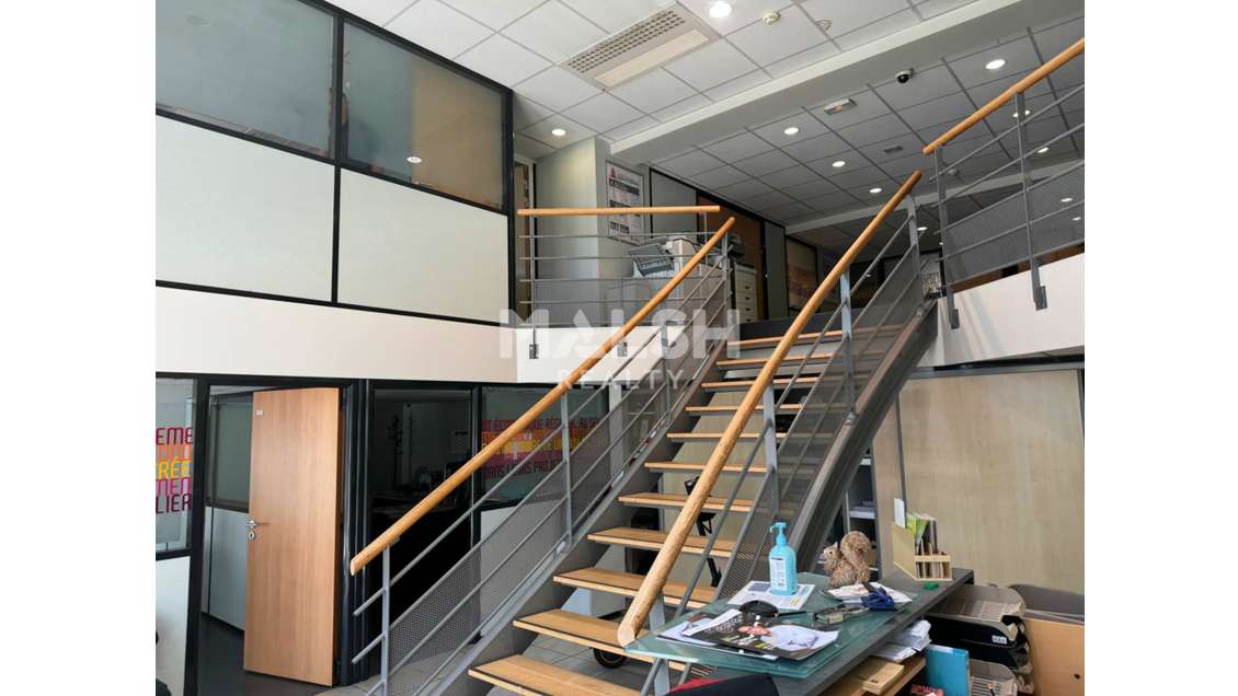 Vente bureaux de 1046m² à Saint-Étienne Fauriel