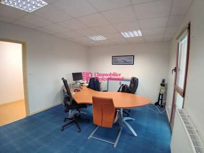 Immeuble bureaux 764m² à vendre ZI Saint Evarzec