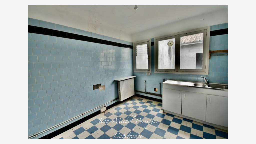 Entrepôt bureaux 420m² à vendre à Saint Gaudens 31