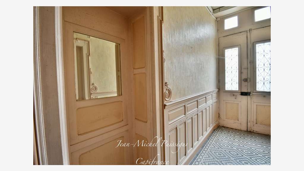 Entrepôt bureaux 420m² à vendre à Saint Gaudens 31