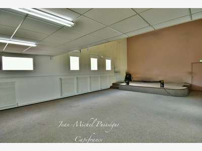 A vendre local professionnel 170m² Saint Gaudens