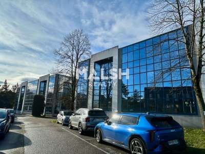 A vendre ou à louer bureaux 450m² à Saint Genis