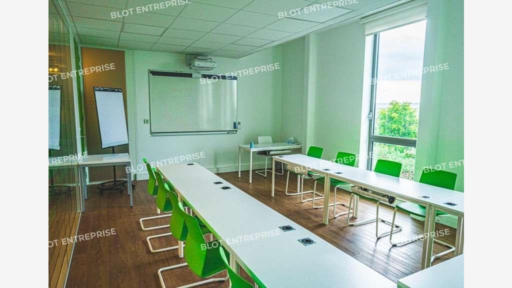 Vente magnifiques bureaux 600m² St Herblain Zénith