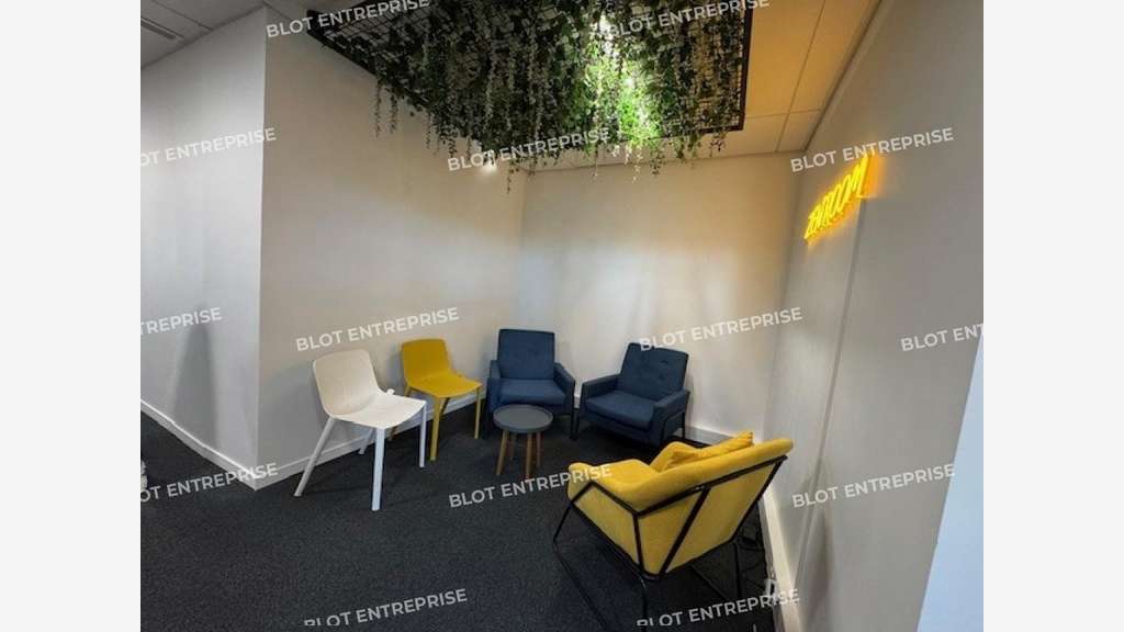 Bureaux 4411m² à Saint-Herblain Parc Bagatelle
