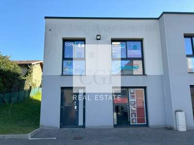 Bureaux 150m² à vendre à Saint-Laurent-de-Mure