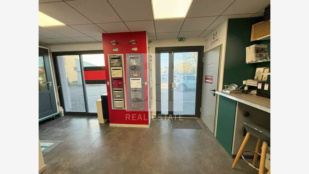 Bureaux 150m² à vendre à Saint-Laurent-de-Mure