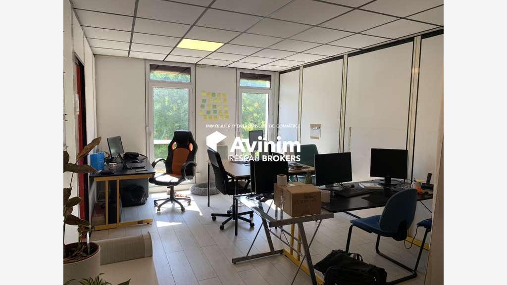 A vendre bureaux xentrée Nord Grenoble entrée Nord
