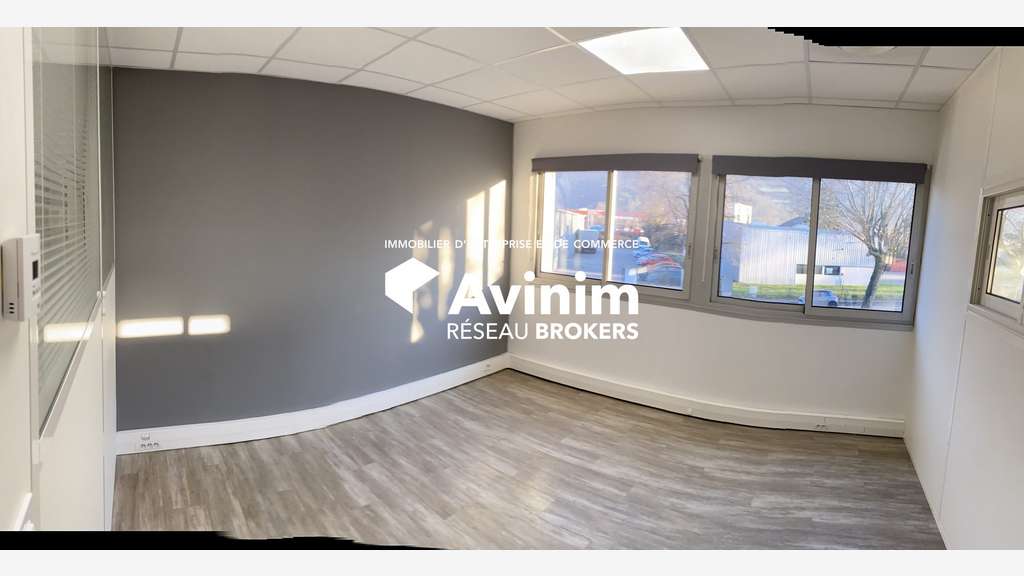 AV bureaux 67m² direct autoroute St Martin Vinoux