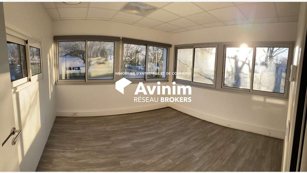 AV bureaux 67m² direct autoroute St Martin Vinoux
