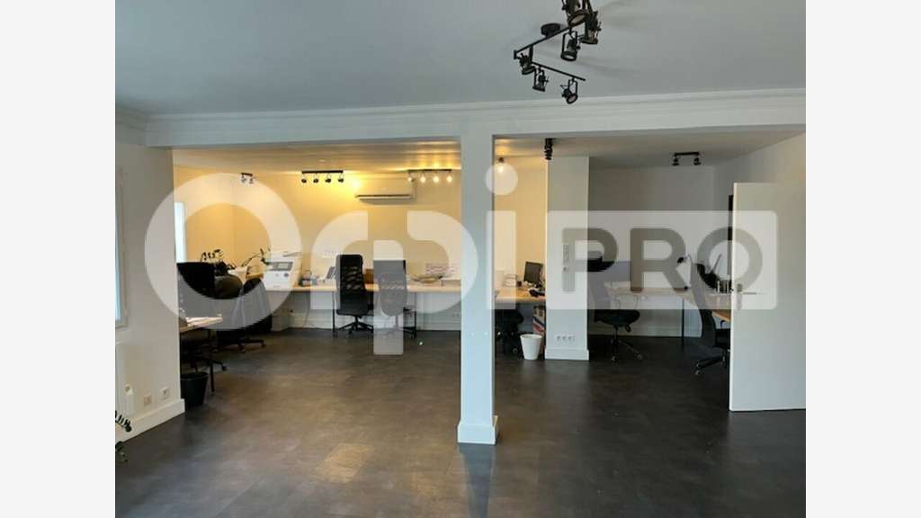 Bureaux 545m² à vendre à 15 mn de La Rochelle