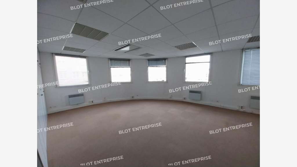 A vendre bureaux 513m² à Saint Nazaire centre