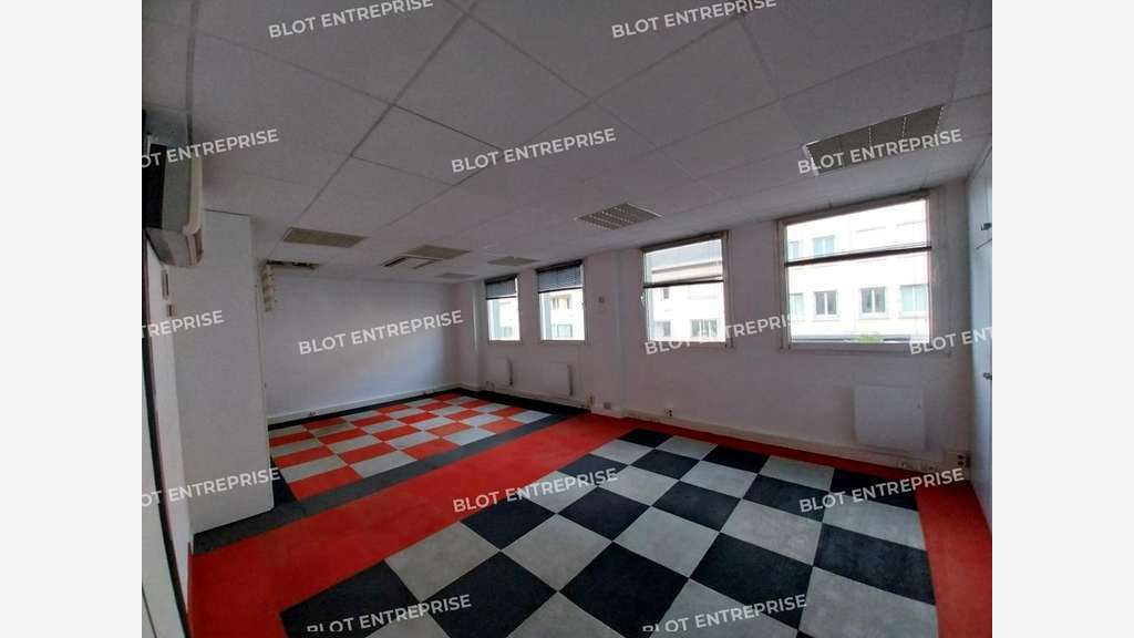 A vendre bureaux 513m² à Saint Nazaire centre