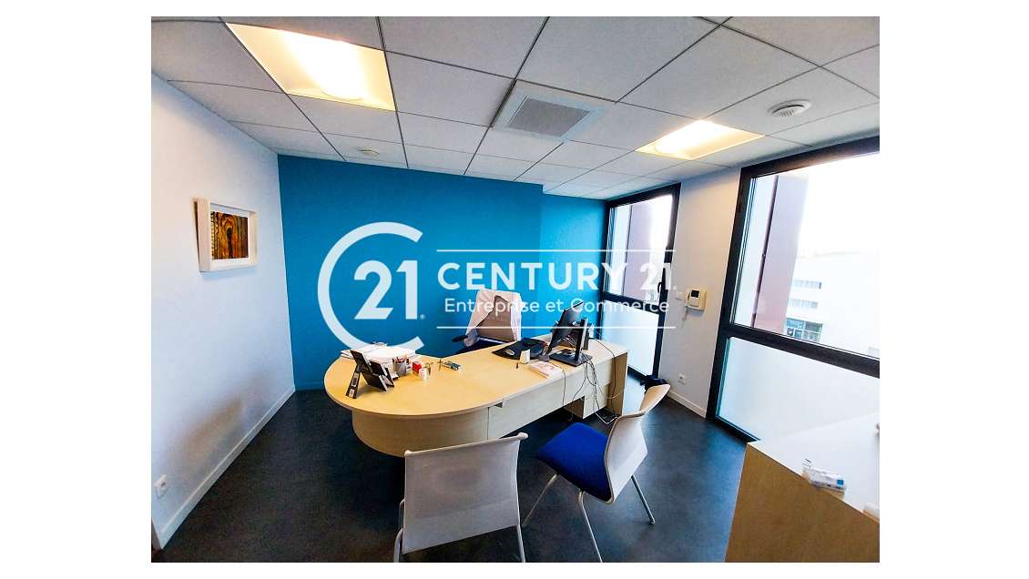 Vente bureau 136m² proche Hôpital à Saint-Nazaire