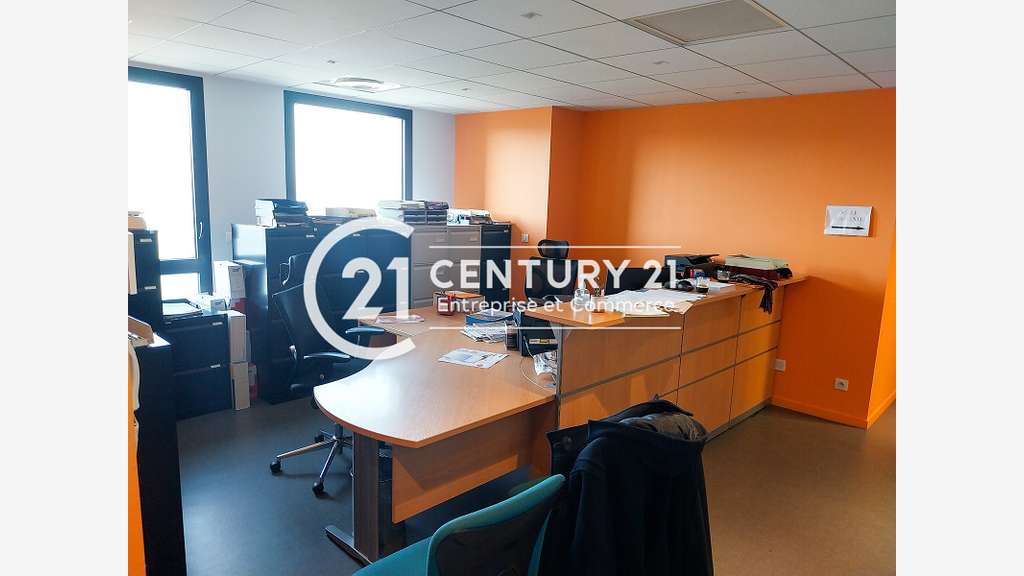 Vente bureau 136m² proche Hôpital à Saint-Nazaire