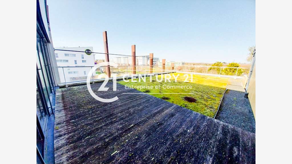 Vente bureau 136m² proche Hôpital à Saint-Nazaire