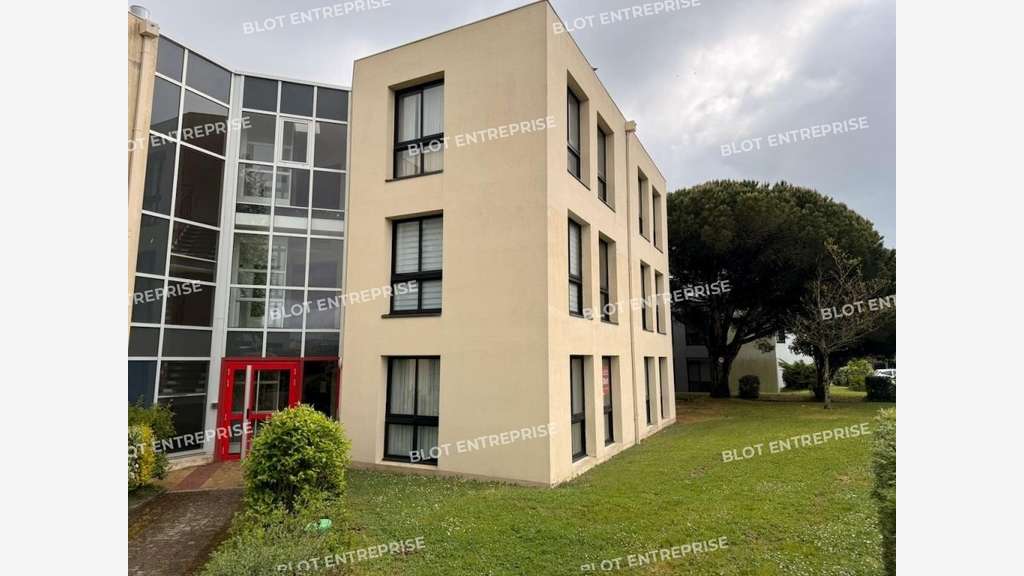 A vendre bureaux 140m² à Saint Nazaire
