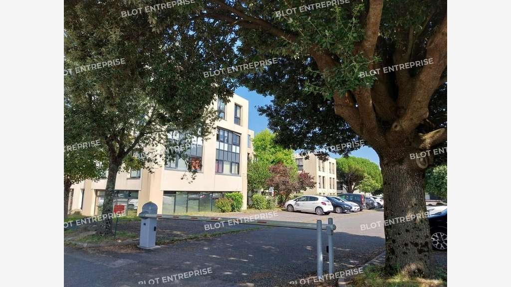 A vendre bureaux 140m² à Saint Nazaire
