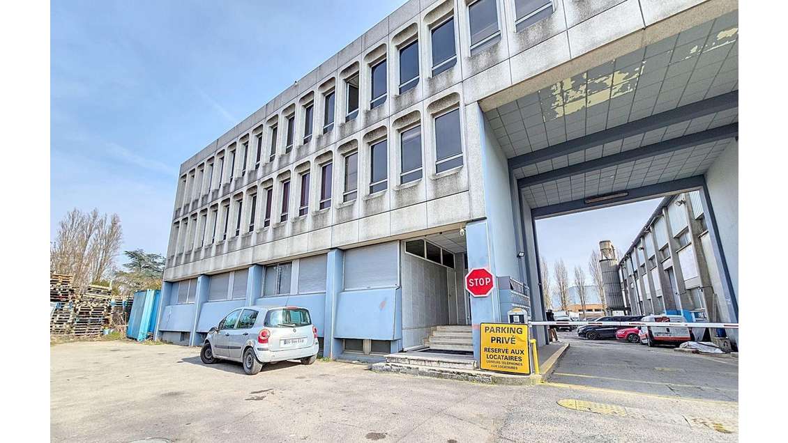 Vente bureaux 600m² ZI de Sarcelles