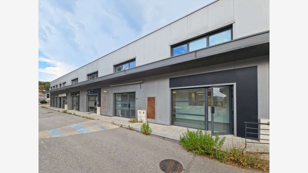 Local/bureau 85m² à vendre secteur Baléone Sarrola