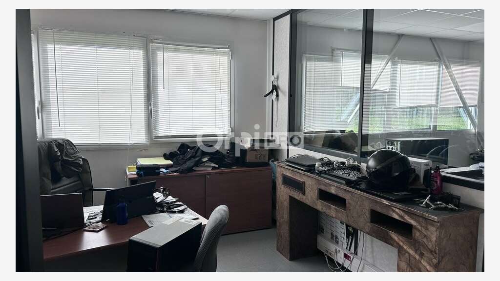 Vente bâtiment bureaux 350m² proche Serres-Castet