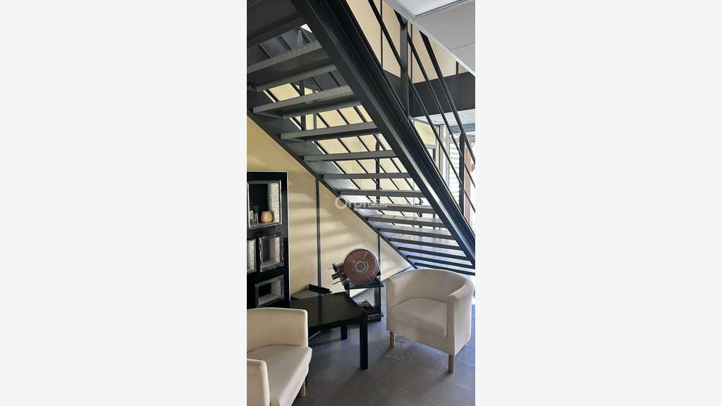Vente bâtiment bureaux 350m² proche Serres-Castet
