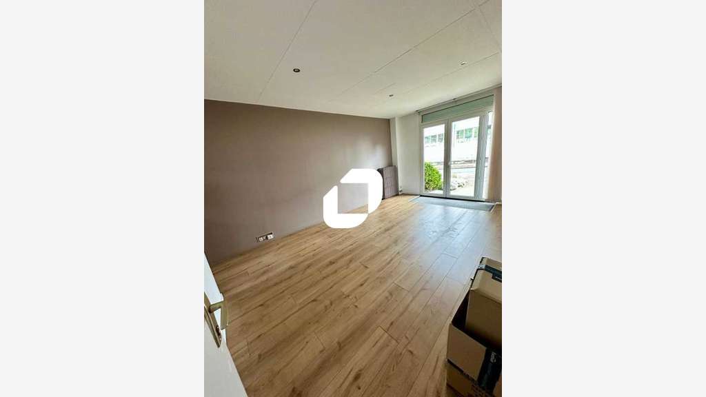 Vente Bureaux 172m² Sevres
