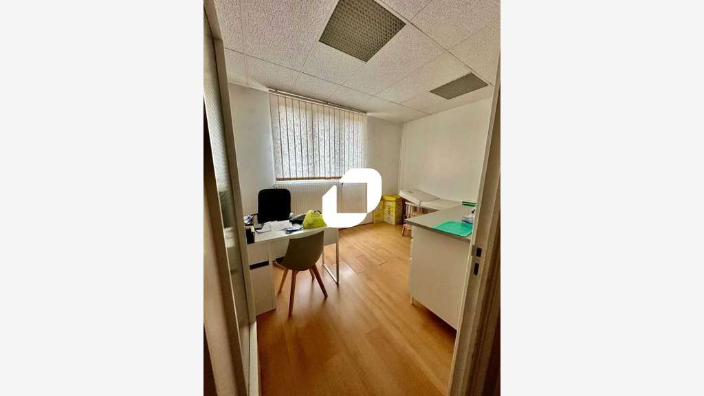 Vente Bureaux 172m² Sevres