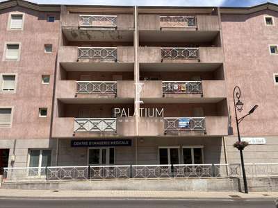 Local professionnel 213m² à vendre à Sisteron