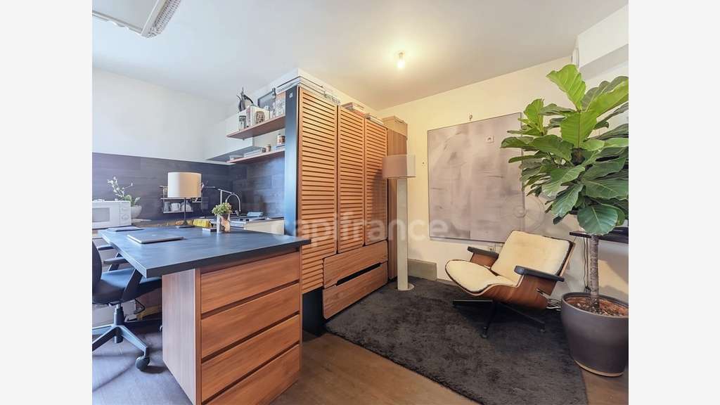 Cabinet / bureau Thiais, à 1 min à pied du tram