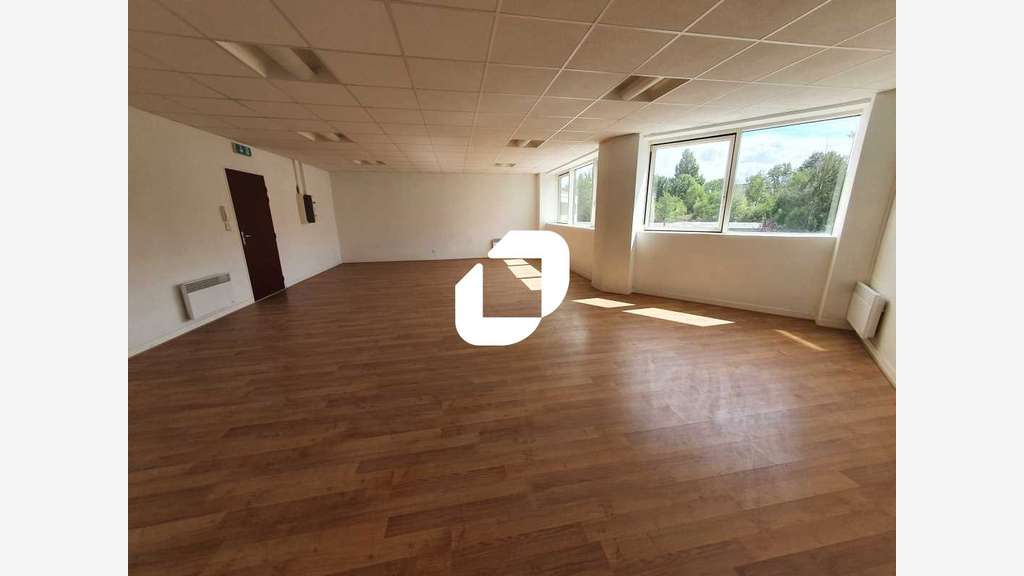 Vente Bureaux 366m² Torcy