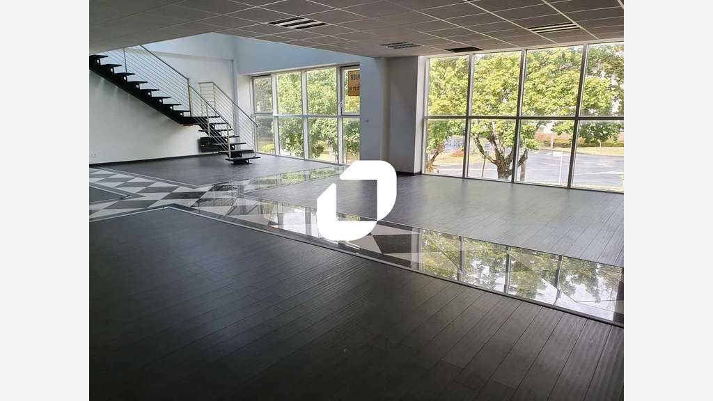 Vente Bureaux 366m² Torcy